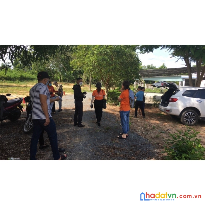 Hot! nhanh tay sở hữu 8 nền liền kề vị trí đẹp tại:  bến cát- bình dương.