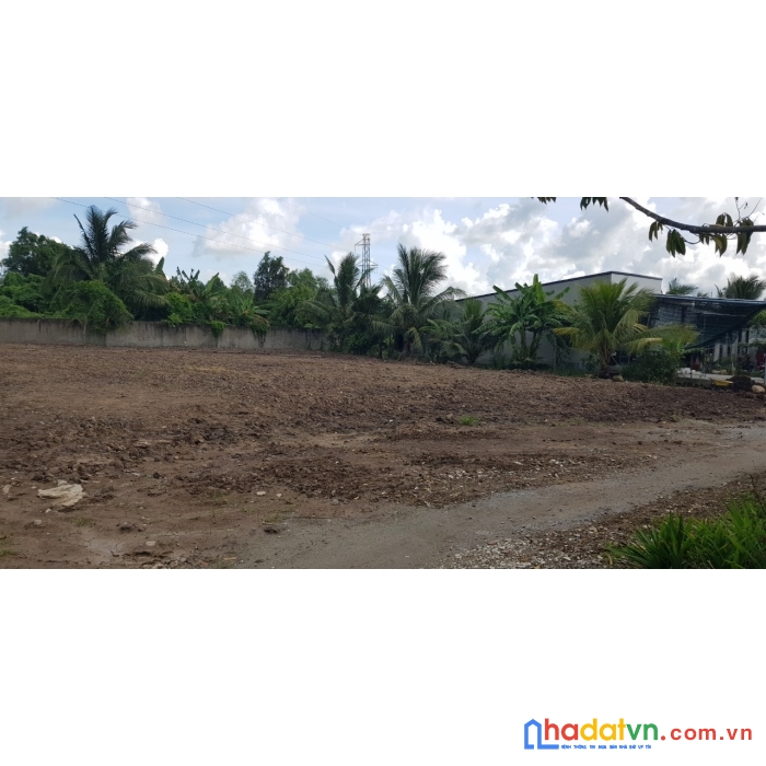 Đất nhánh tuyến tránh, giục tượng, châu thành, kg (ngã tư giục tượng giao tuyến tránh) 143