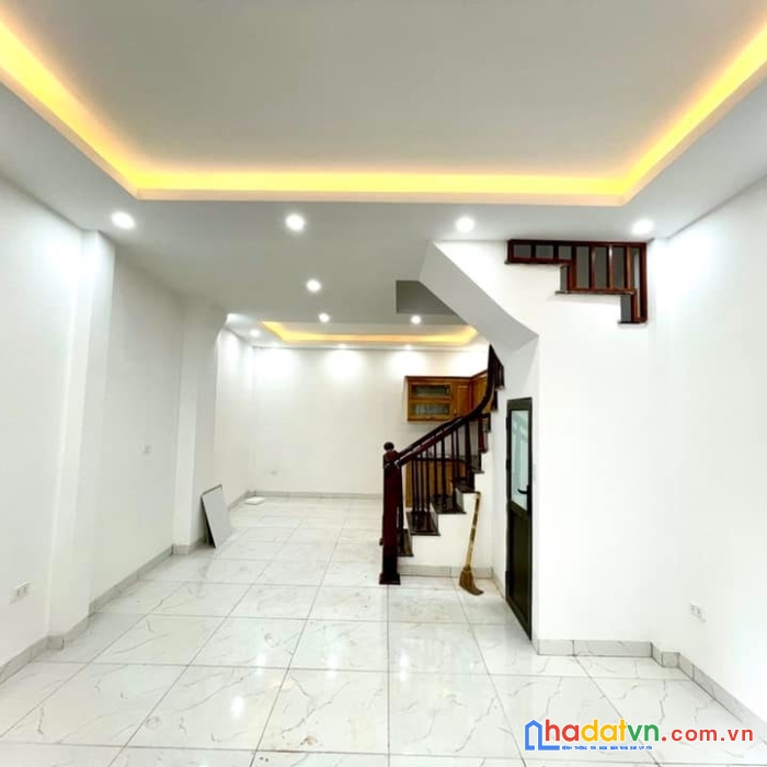 Bán nhà văn phú hà đôn 4 tâng mt 4m  40m chỉ 3.8 tỷ