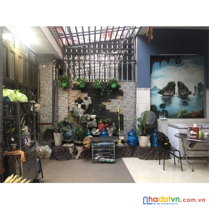 Nhà đẹp hiếm ngang 10m đường xe tải tân xuân hóc môn