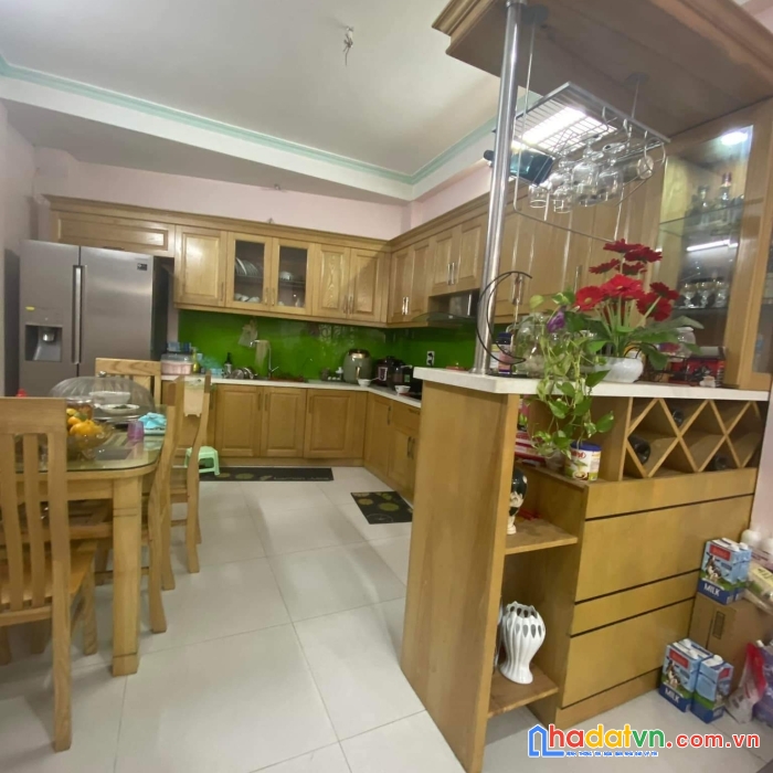 Chính chủ bán nhà thiên hiền nam từ liêm 45m 5t ôtô đỗ kinh doanh giá 4,3 tỷ lh 0356686387.
