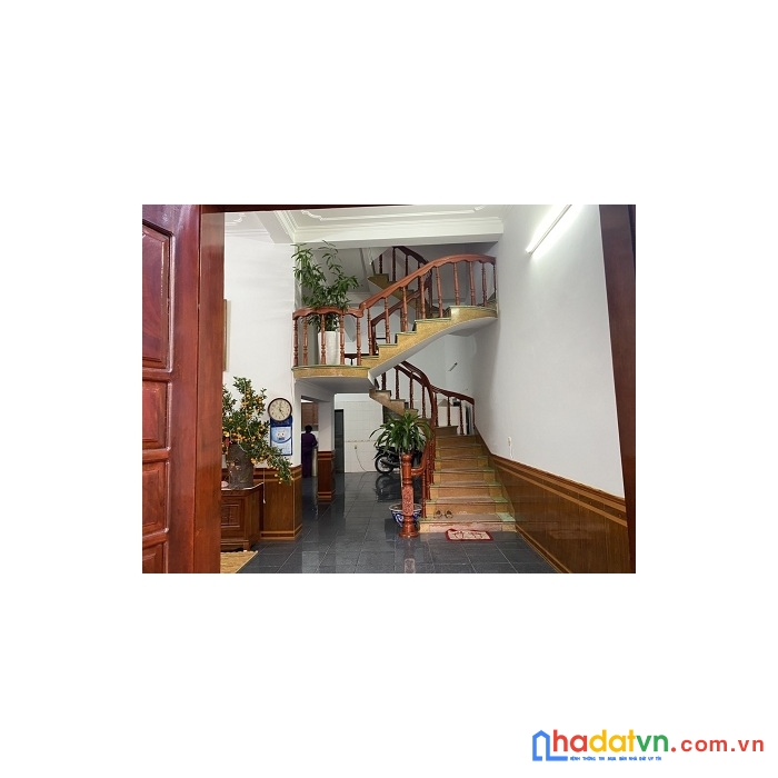 Chính chủ cần bán ngôi nhà sau trường quang trung, hồng hải, tp hạ long