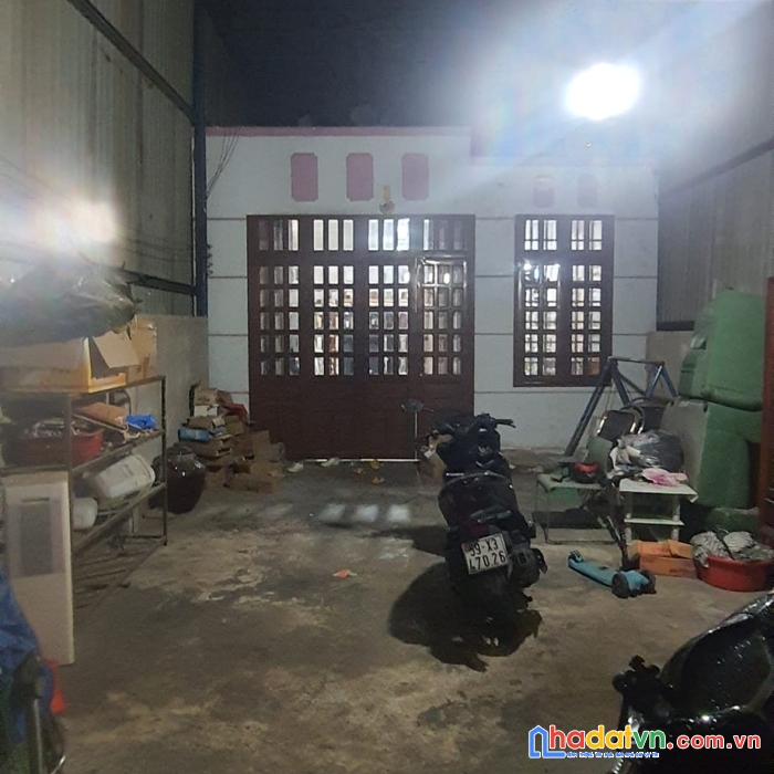 Căn góc 3 mặt tiền hẻm 8m đường bình chiểu, thủ đức 135m2 giá 8.95 tỷ.