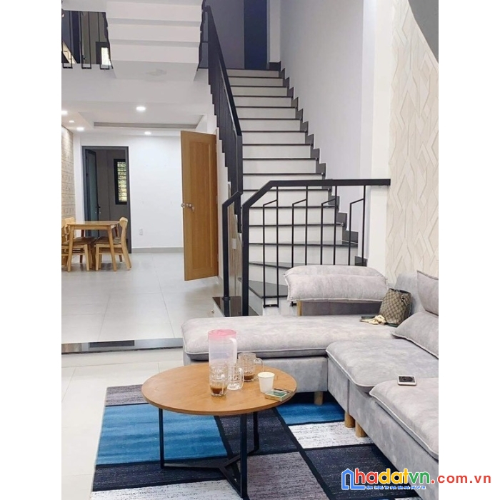 Siêu phẩm nhà 3 tầng  full nội thất 2 mặt kiệt ô tô tránh tô hiệu