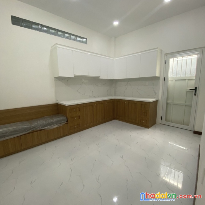 Bán nhà thạch lam, tân phú, 3 tầng, 3 phòng ngủ, hẻm 6m, 96m2 giá chỉ 8 tỷ.