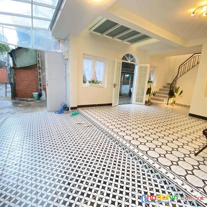 Bán nhà hxh tránh nhau quận 6-đường phạm phú thứ-61m2-giá 7.3 tỷ