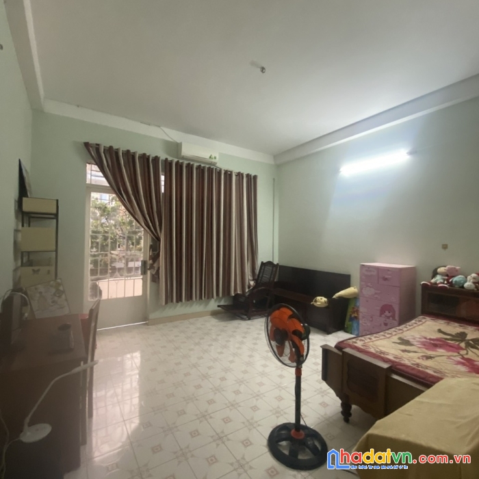 Bán nhà lũy bán bích, tân phú, hẻm xe hơi, 120m2 giá chỉ nhỉnh 6 tỷ.