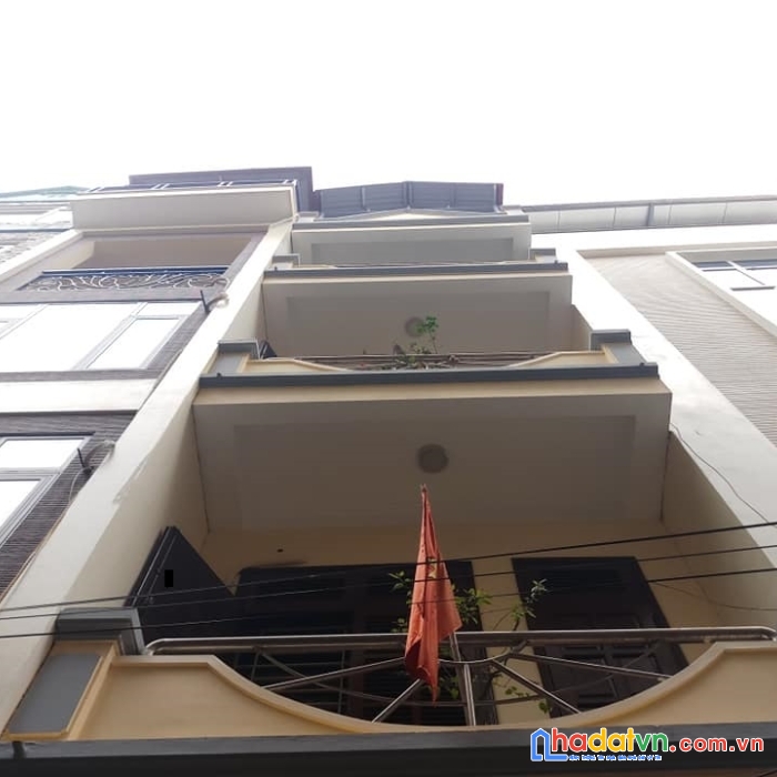 Bán nhà sài đồng 52m2, 6.25 tỷ dân xây, lô góc sáng thoáng rực rỡ.