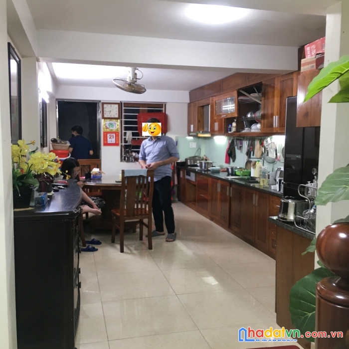 Nhà vạn phúc 45m2 5 tầng 6 tỷ ở yên tĩnh, thoáng trước, sau. gần bãi ô tô