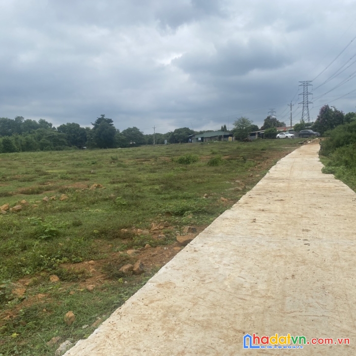 Chính chủ cần bán đất sào sổ sẵn đường dt757 vị trí đẹp tiềm năng cao