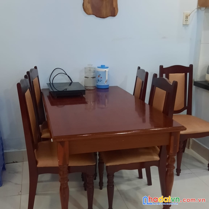 Nhà 2/ mà như 1/- cmt8-tân bình-80m2-giáp quận 10-6,3 tỷ thương lượng .