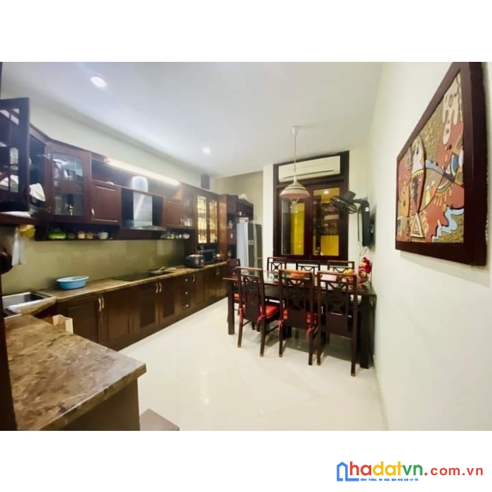 Nguyễn phong sắc, dt 82m², mặt tiền 18m, gara ô tô, nhỉnh 19 tỷ
