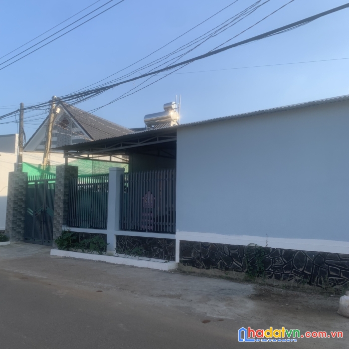 Chính chủ cần bán căn nhà vị trí đẹp tại tp. long khánh