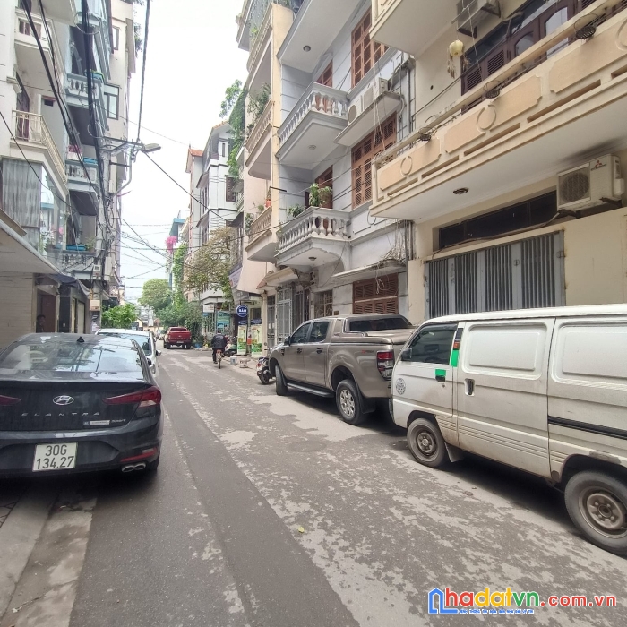 Siêu đẹp_ bán nhà riêng  khu phân lô 40 xuân la, 85m2, nội thất sang trọng, giá 13.8 tỷ, lh