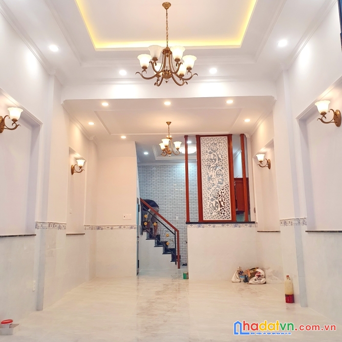 Bán nhà đẹp 3 lầu quận 8 hẻm 184 đường âu dương lân phường 3