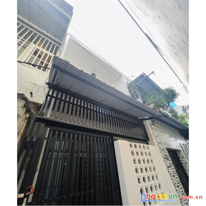 Bán nhà đẹp nguyễn kiệm giá 4,8 tỷ. dt 48m2 (4*13), 2 tầng, 2pn, 2wc, tặng nội thất