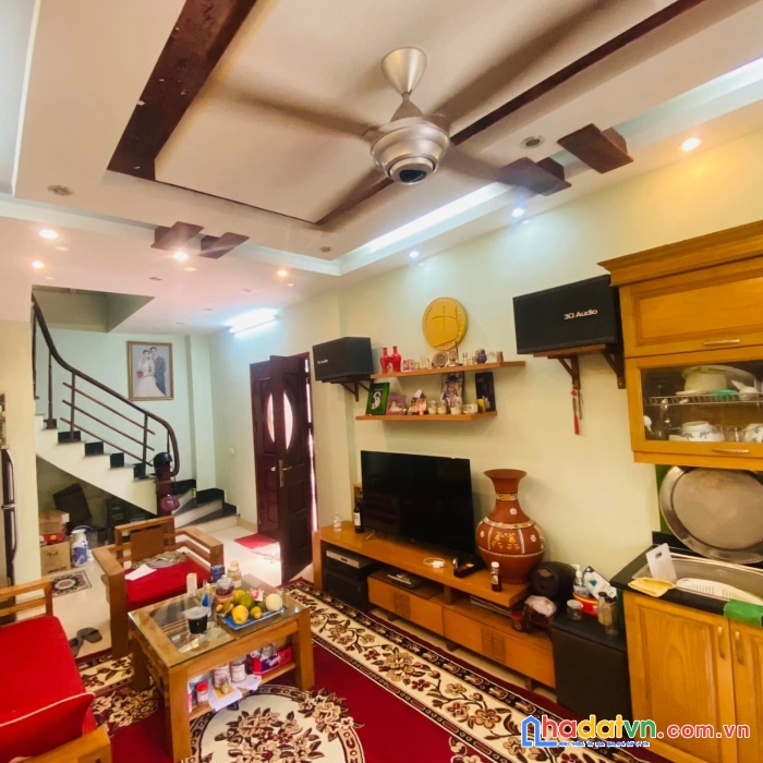 Bán nhà phúc lợi, long biên. 31.5m*5 tầng, mt 3.2m giá 2.65 tỷ gần trường chu văn an.