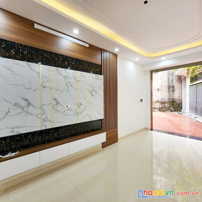 Hoa hậu ngã tư sở bán căn nhà 50m2x5t ở trường chinh, thanh xuân ô tô vào giá nhỉnh 6 tỷ