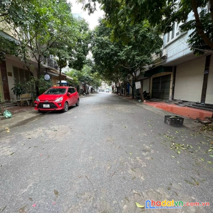 Nhà mới - 2 mặt đường - 6 tầng - thang máy- doanh thu khủng 200tr/ tháng.