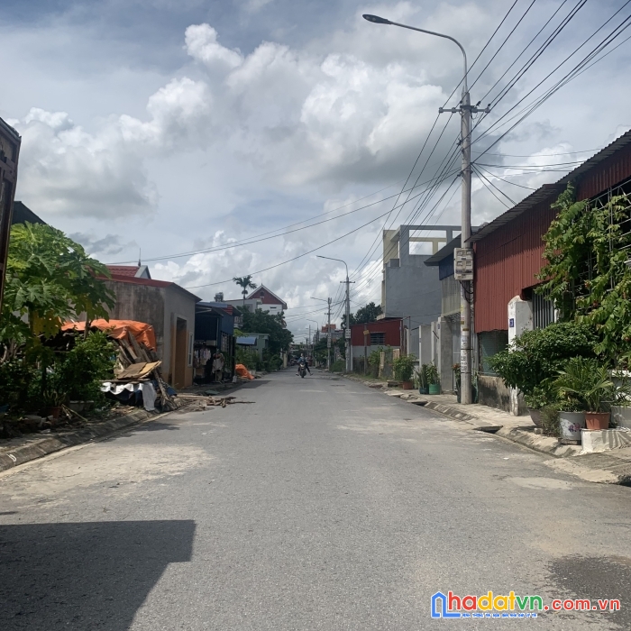 Lô 136m2 ngang 8m mặt đường hải thành 1 , dương kinh, hải phòng