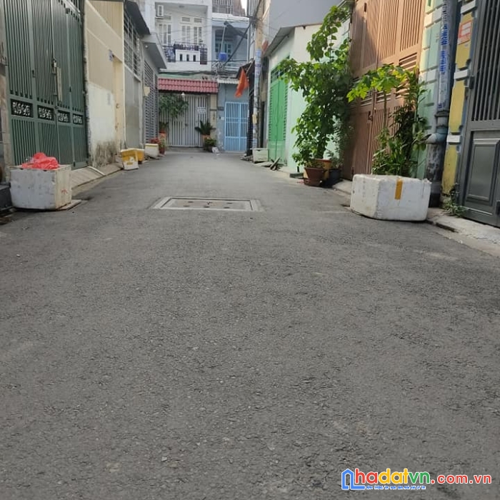Bán nhà hxh thông-phan huy ích-4x15 -5.4 tỷ - chủ bán đi định cư nước ngoài