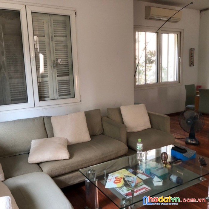 Bán nhà gấp doãn kế thiện 200m2, 5 tấng, mt 10m, giá 22,6 tỷ.