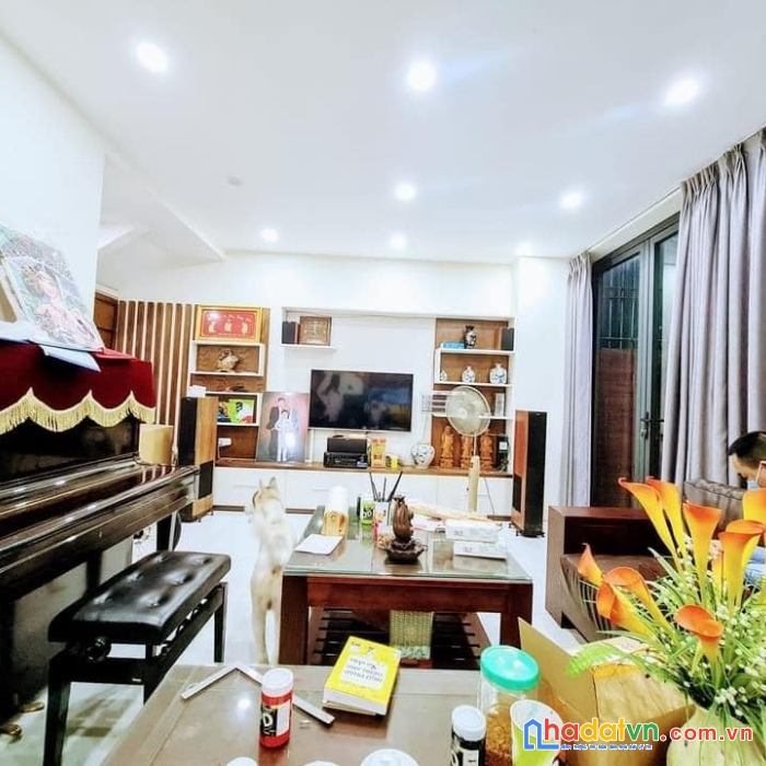 Bán nhà phố hoàng cầu, đống đa, ph n lô, ô tô đỗ cửa 70m2 4t 8.5 tỷ