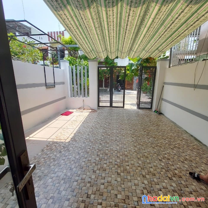 Cần tiền xuất ngoại bán gấp nhà hoà xuân, 100m2, 2 tầng, 3.9 tỏi ( tl ), ôtô