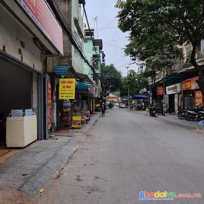 Bán đất  khu đô thị   mỗ lao , 140m2, 3 ô tô tránh, kinh doanh sầm uất, giá 20.5 tỷ