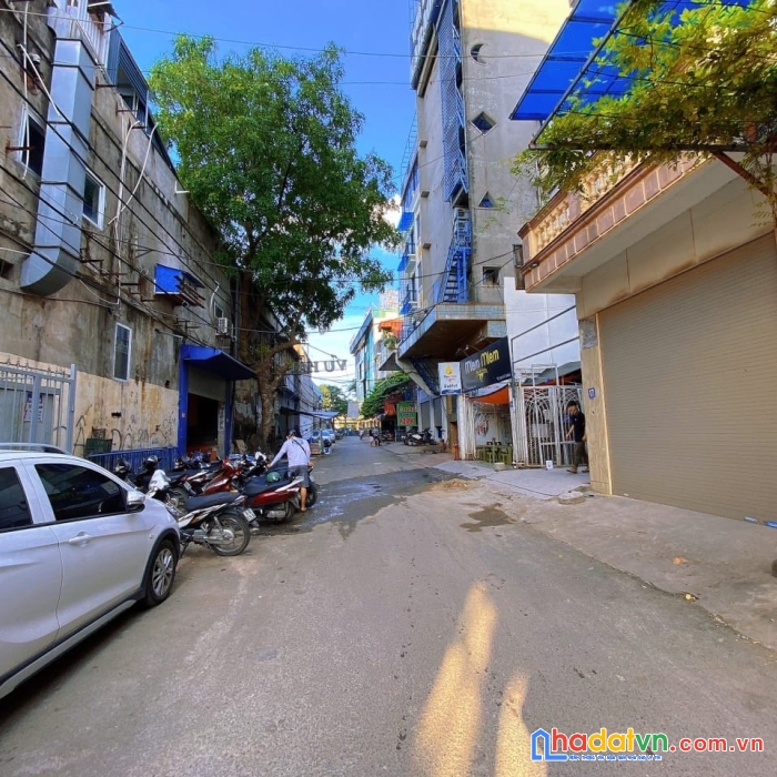 Bán nhà quan hoa, cầu giấy, thang máy, ô tô tránh, kinh doanh đỉnh, dòng tiền hơn 2 tỷ/ năm