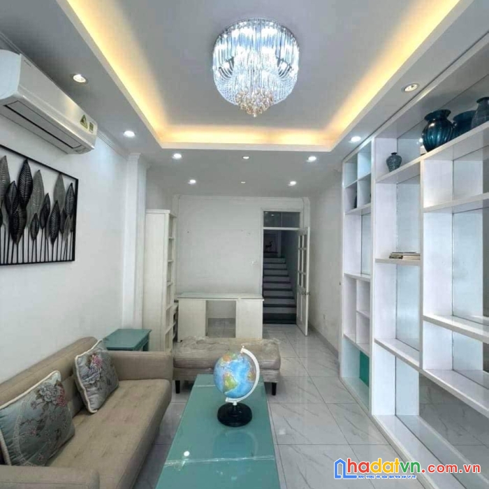 Trung tâm ba đình  - vài bước ra phố - 35m2*5 tầng, giá 5.5 tỷ - full nội thất châu âu