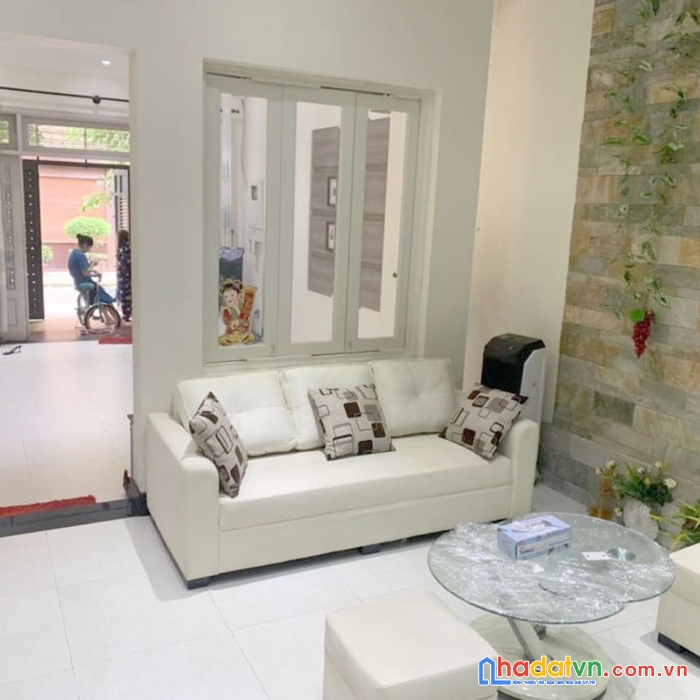 Cần tiền bán gấp giảm 300tr - nhà tân hòa đông 3t giá rẻ chỉ 5,2 tỷ lh 0978085762