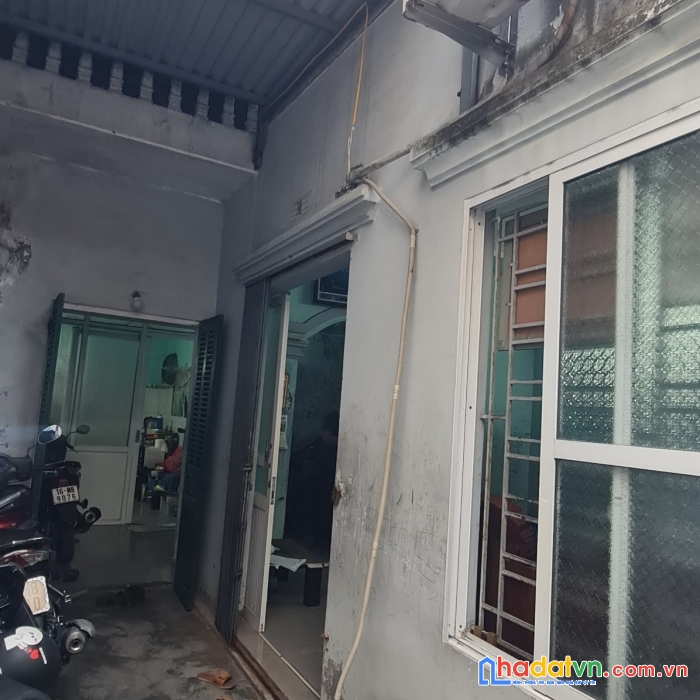 Bán căn nhà cấp 4 hàng cực hiếm ngõ chu văn an