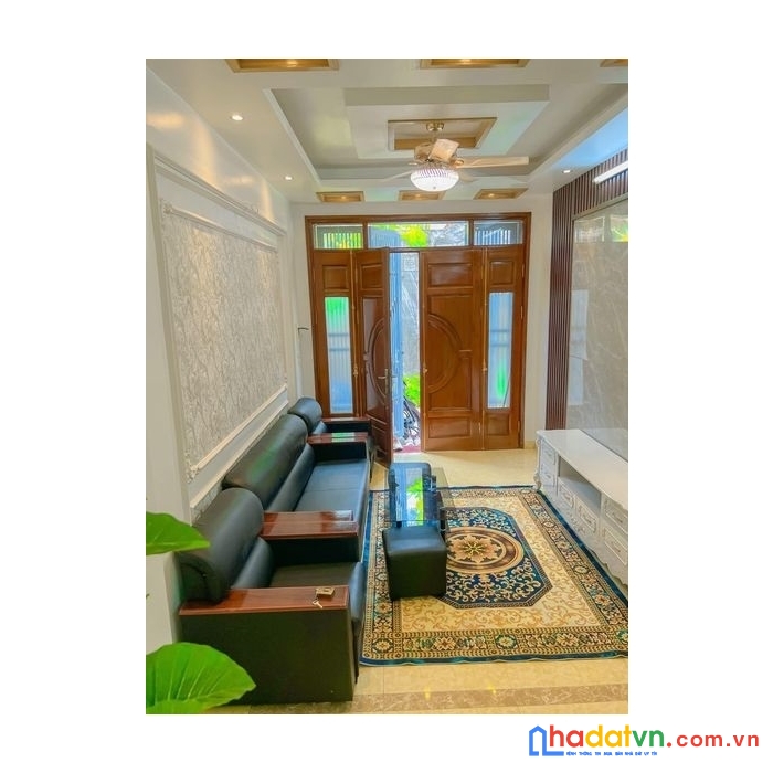 Chủ cần bán gấp,nhà lô góc, ô tô đỗ cửa 40m2 ,5 tầng, mt 6m. 3,7 tỷ nhà đẹp,thoáng mát,