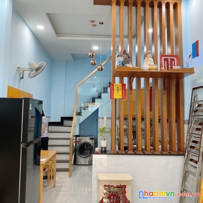 Bán nhà hxh giá rẻ đường chiến lược-2 tầng-30m2-chỉ 3 tỷ 45-nhà mới