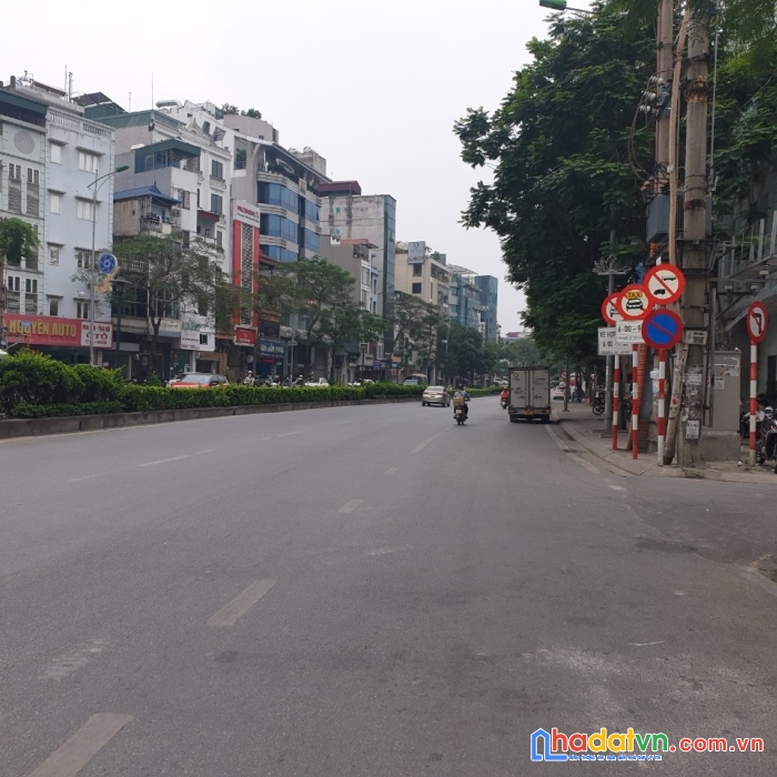 Bán đất mặt phố nguyễn văn cừ, long biên: siêu khủng 909m2, vỉa hè kinh, giá tl 2xx tỷ