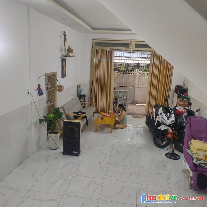 Anh/ chị mua giúp em nhà quận 8 giá chỉ 5.5 tỷ, 88m2