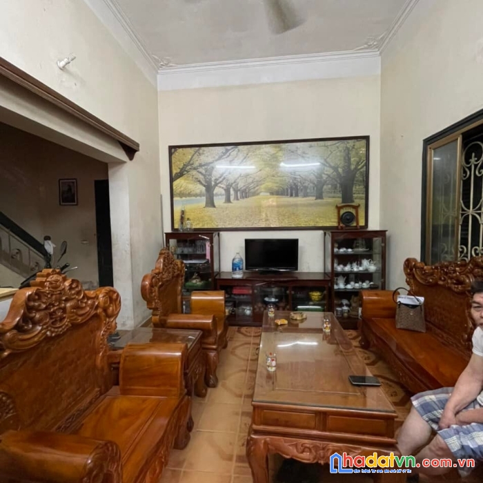 Bán nhà vũ tông phan, thanh xuân, 16.8 tỷ dt: 132m,mt lớn 6,3m, oto đỗ sân nhà