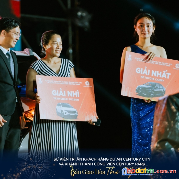 Can bán shouhouse mặt tiền đường dt769