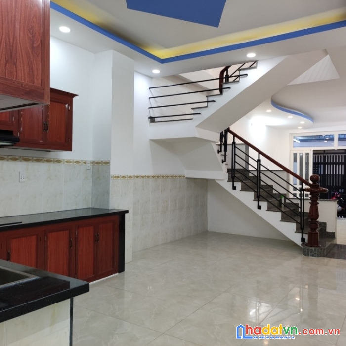 Bán nhà hxh 92m2 ,lê trọng tấn,tân phú, 2 tầng giá 7tỷ9