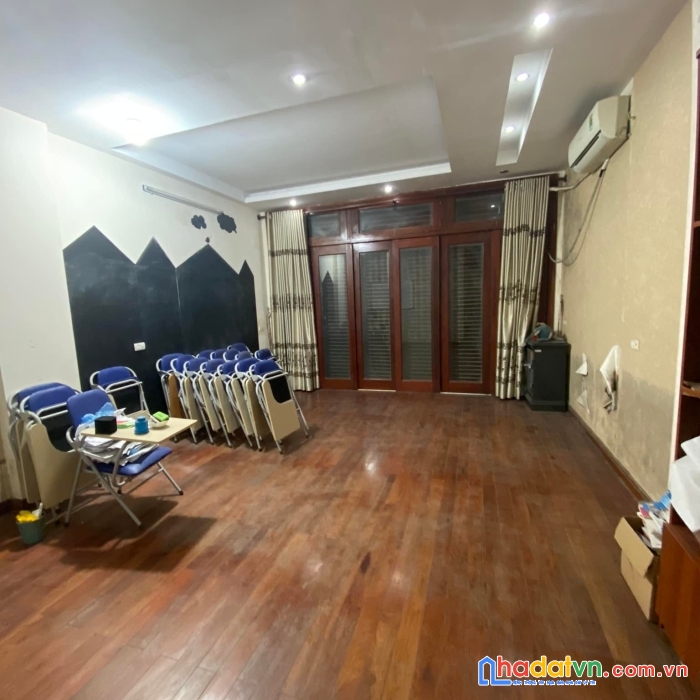 Siêu hiếm, siêu hót, nhà phân lô, oto tránh, vỉa hè, đón quy hoạch đường hoàng quốc việt ngay