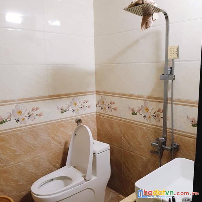 3.9 tỷ cưới ngay em hoa khôi giáp bát 39m2 -  5 tầng lung linh