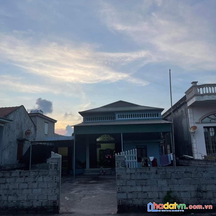 Chính chủ cần bán gấp mảnh đất 108,5m2 full thổ cư tại thôn đông hà xã đông xá, vân đồn