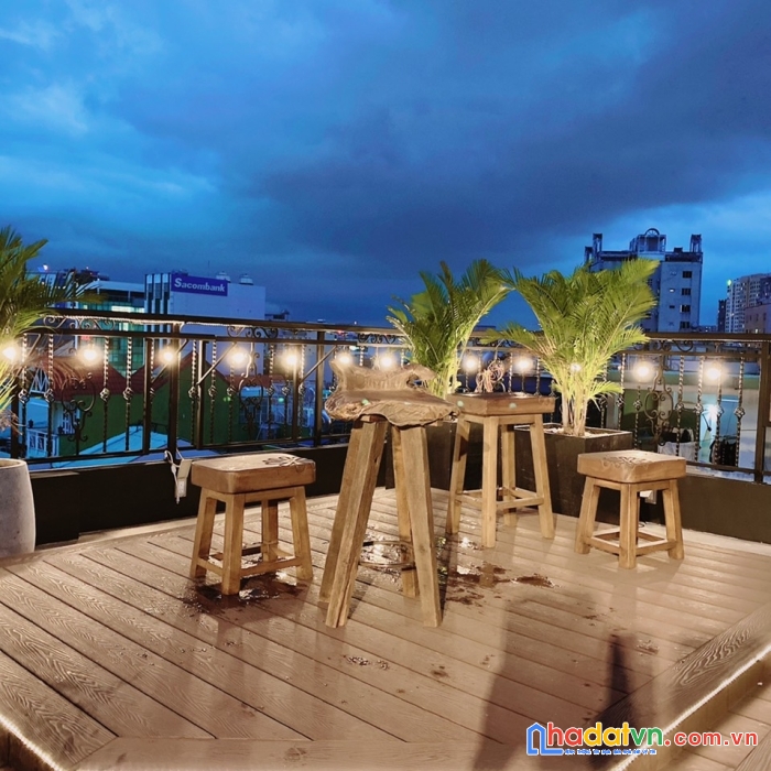 Cho thuê sân thượng, rooftop view bờ kè ngay trường sa, 8.5x20m đầy đủ trang thiết bị