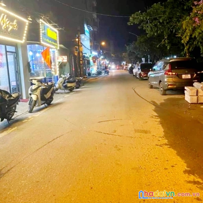 Nguyễn sơn s32m2 x5 tầng  nhà đẹp  vị trí đep-chủ cần bán gấp☎️ 086 885 1388
- ô tô đỗ cửa  - khu