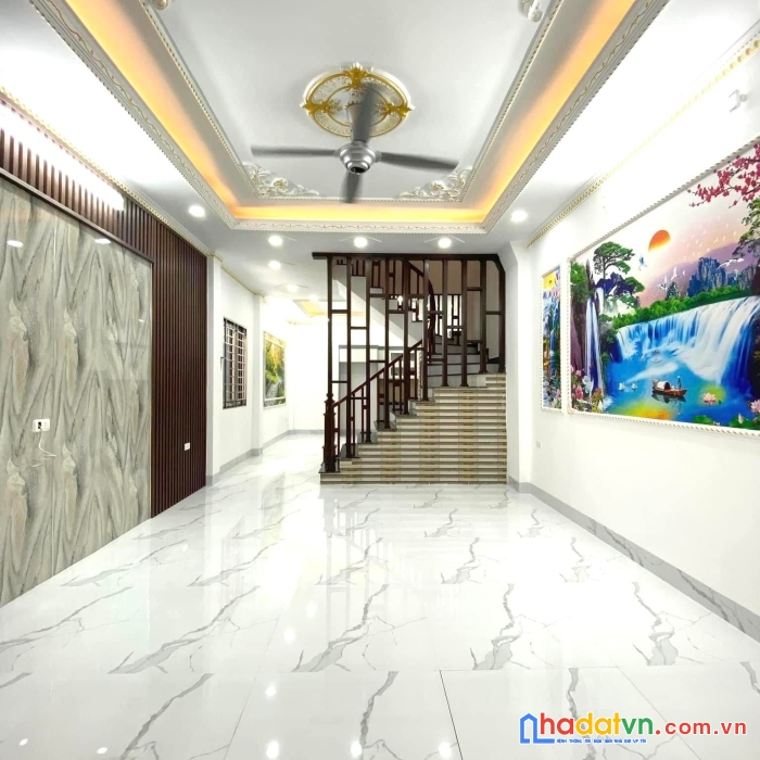 Bán nhà dịch vọng hậu -cầu giấy 48m2-5t-giá 4.6 tỷ-30m  ô tô-mặt tiền rộng-gần phố ,