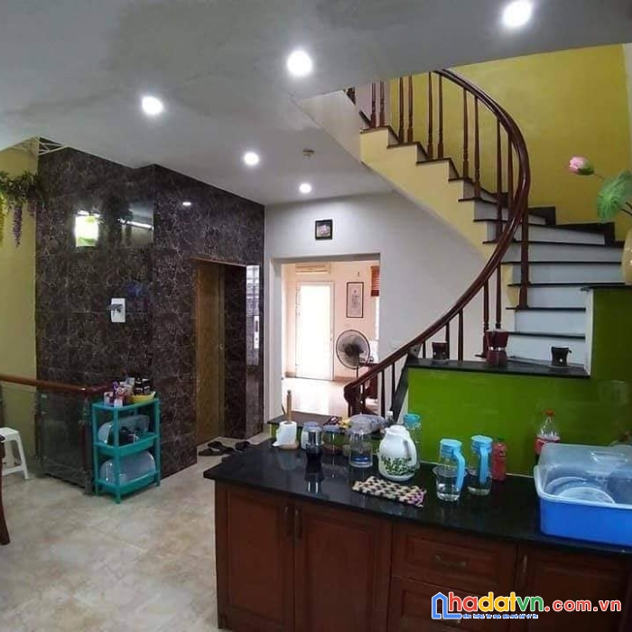 Bán nhà võng thị tây hồ. 7 tầng thang máy. ngõ to thông. gara. dt 80m. mt 6,5. giá 21.8 tỷ