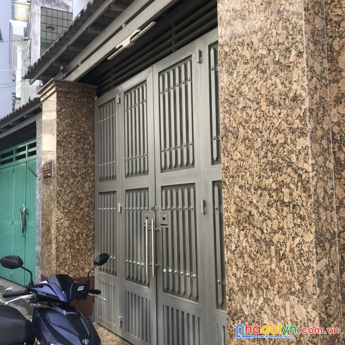 Bán nhà cách đường dương thị mười 100m, hẻm 5m thông