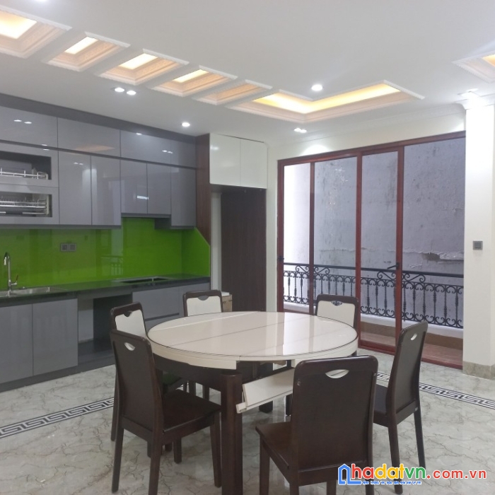 Bán nhà gấp hồ tùng mậu 102m2, 5 tầng, mt 6m, giá 9,3 tỷ.