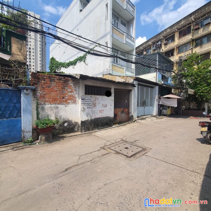 Cần bán nhà nát cấp 4 giá rẻ gần galaxy phú lâm